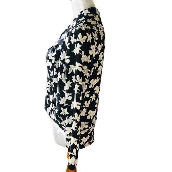 Ann Taylor floral navy black wrap front long sleeve blouse top Size XXS - Picture 6 of 8